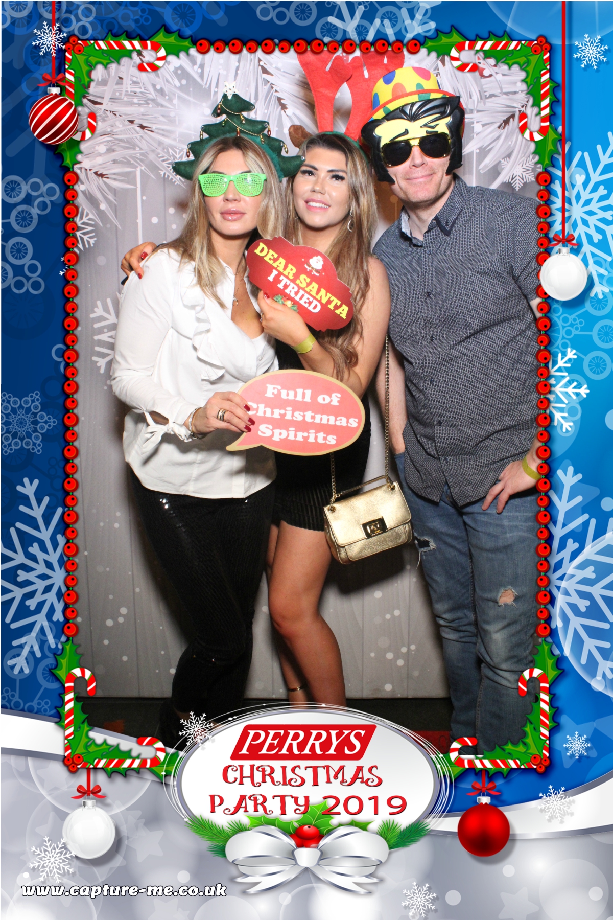 Perrys Aylesbury Christmas Party | View more photos from the event at gallery.capture-me.co.uk/u/Capture-me/Perrys-Aylesbury-Christmas-Party